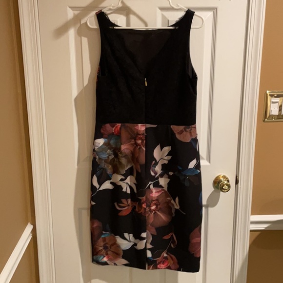Black floral dress - Picture 3 of 4